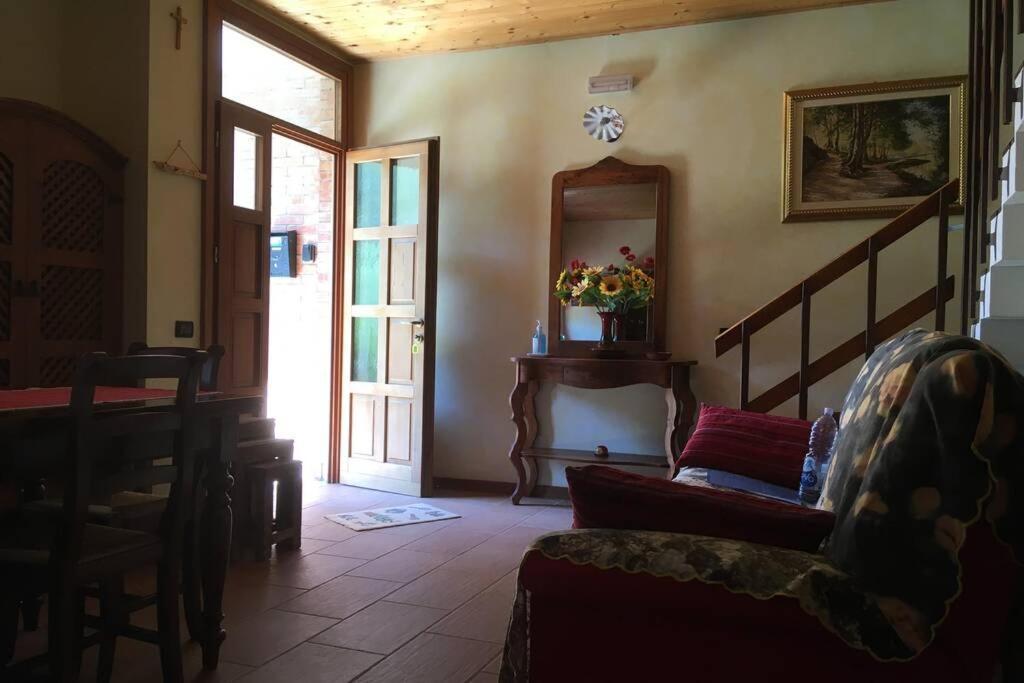 Casa A Schiera Fronte Lago Con Giardino Barcis Exterior foto